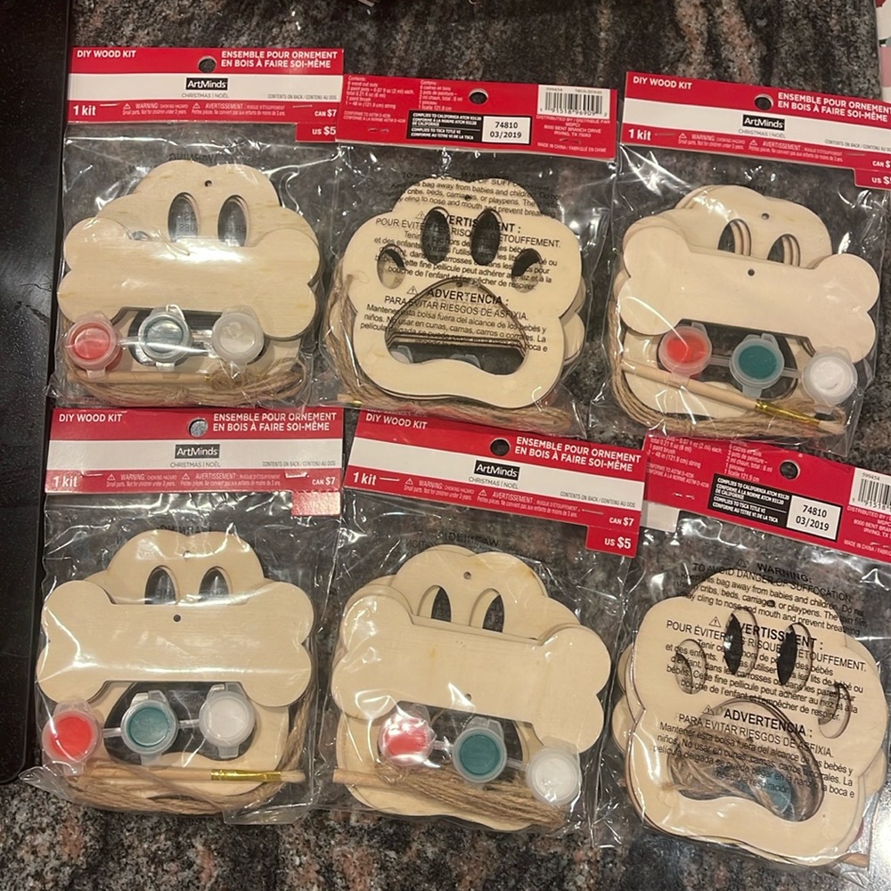 ArtMinds DIY Wood Ornament Kit paw print and dog bone 6 sets of 6